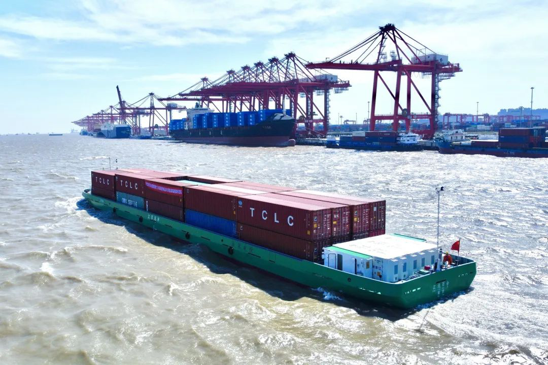 首航！全國第一艘！