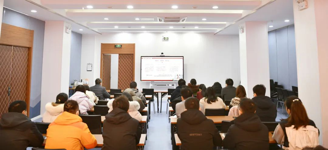 加強(qiáng)學(xué)習(xí) 提質(zhì)增效 江蘇遠(yuǎn)洋舉辦深化國有企業(yè)三項(xiàng)制度改革干部培訓(xùn)班