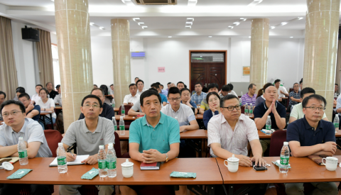 周末大講堂——《經(jīng)濟(jì)下行趨勢(shì)下航運(yùn)物流企業(yè)的風(fēng)險(xiǎn)、 機(jī)會(huì)和發(fā)展》