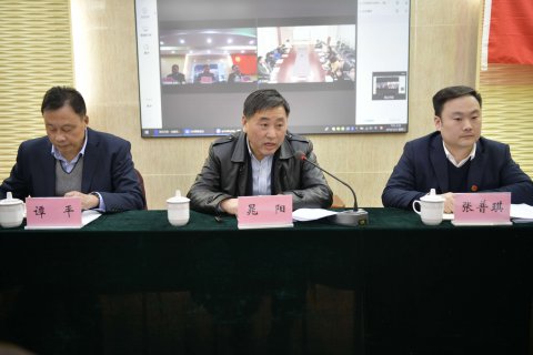 懷揣夢想 放飛青春 ——公司領(lǐng)導(dǎo)寄語青年職工