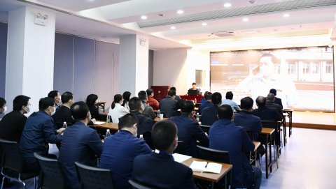 江蘇遠(yuǎn)洋召開新《安全生產(chǎn)法》和新《海上交通安全法》宣貫培訓(xùn)暨安全工作會(huì)議