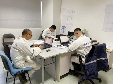 江蘇遠(yuǎn)洋船舶監(jiān)造組臨時(shí)黨支部學(xué)習(xí)十九屆六中全會(huì)精神